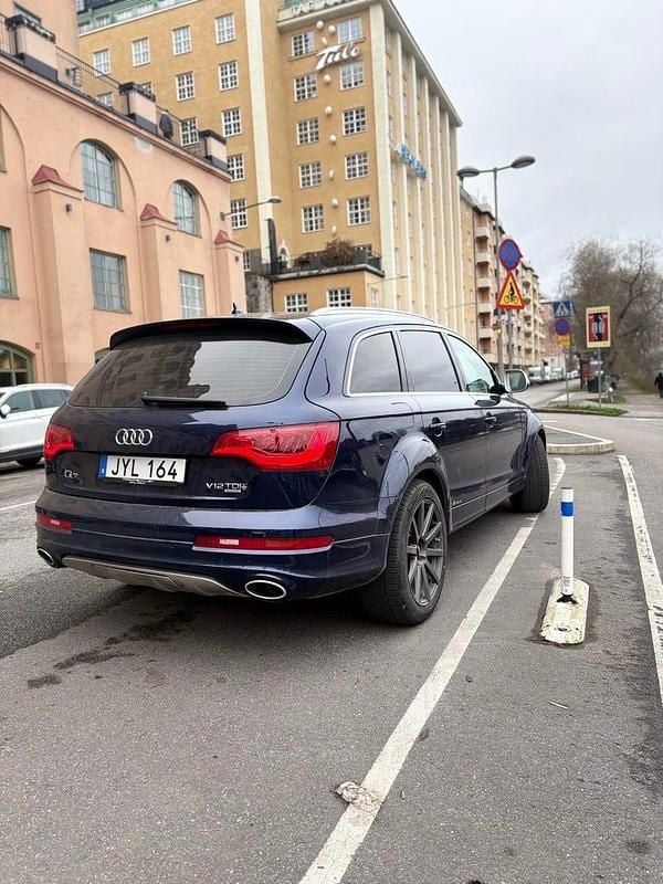 Begagnad Audi Q7 500 HK (367 kW) 2010 SUV