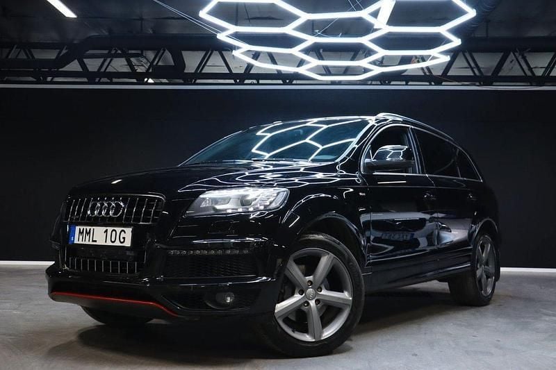 Svart Begagnad 2013 Audi Q7 S-Line SUV | 189 900 kr (Marknadspris) - Bild 1/4