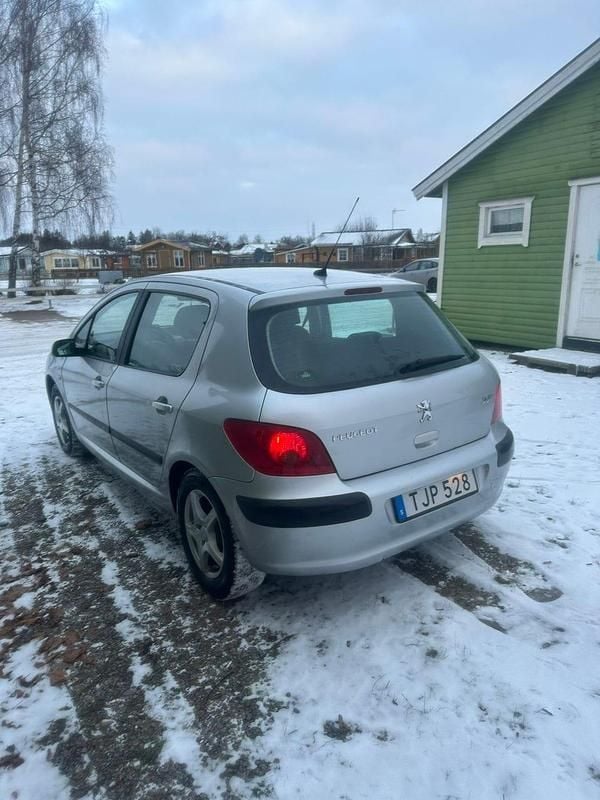 Begagnad Peugeot 307 109 HK (80 kW) 2002