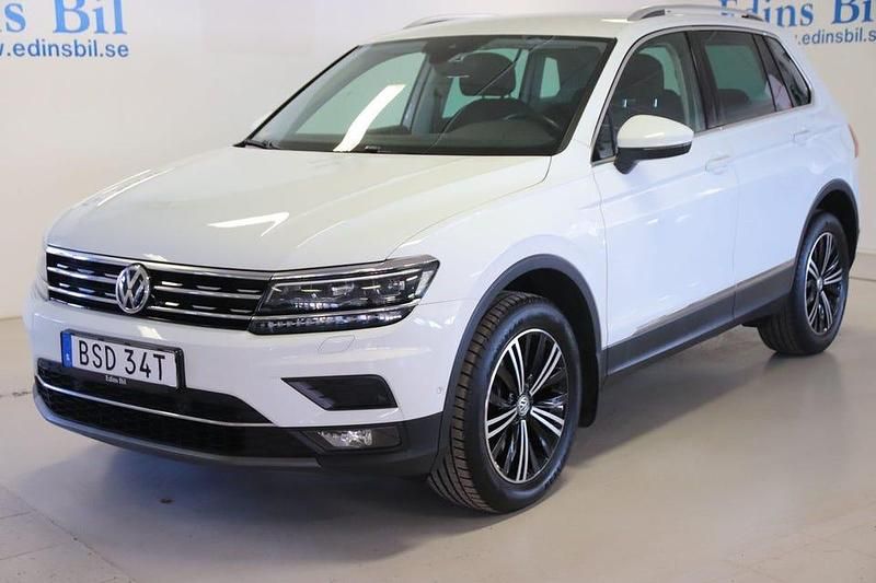 Vit Begagnad 2020 VW Tiguan GT SUV | 279 000 kr (Bra pris) - Bild 1/4