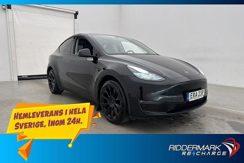 Begagnad Tesla Model Y Long Range AWD 378 kW (514 HK) 2023 Svart SUV