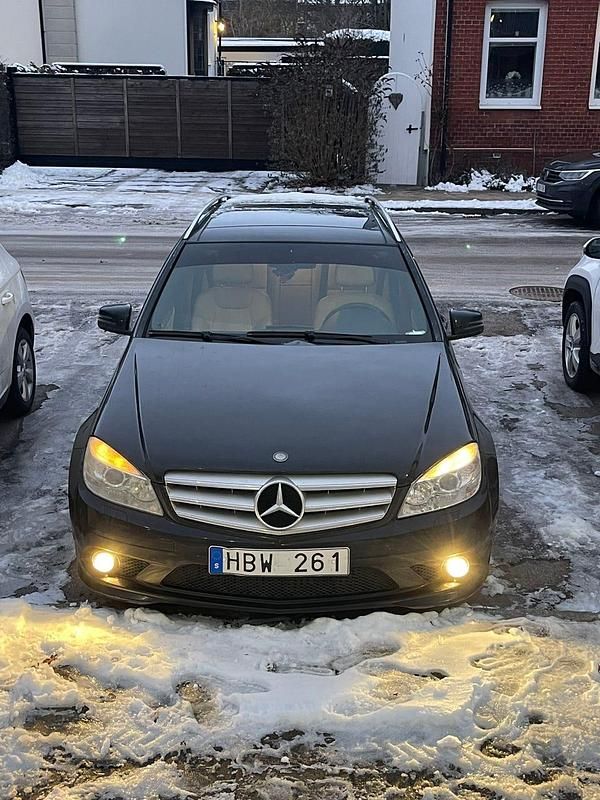 Begagnad 2010 Mercedes C200 | 59 000 kr (Bra pris) - Bild 1/4