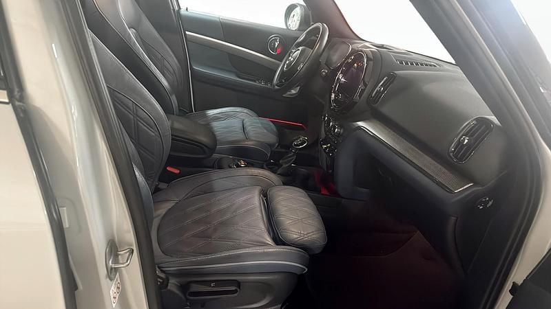 Begagnad Mini Countryman 220 HK (161 kW) 2021 Silver SUV