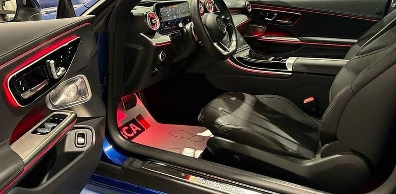 Begagnad Mercedes CLE300 AMG Line Premium Plus 258 HK (189 kW) 2024 Blå Cab