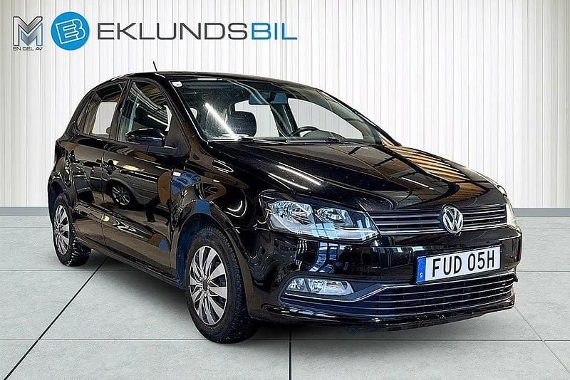 Begagnad VW Polo Highline 60 HK (44 kW) 2015 Svart Halvkombi