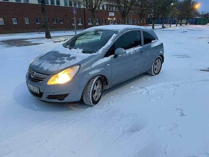 Begagnad Opel Corsa 90 HK (66 kW) 2007 Halvkombi