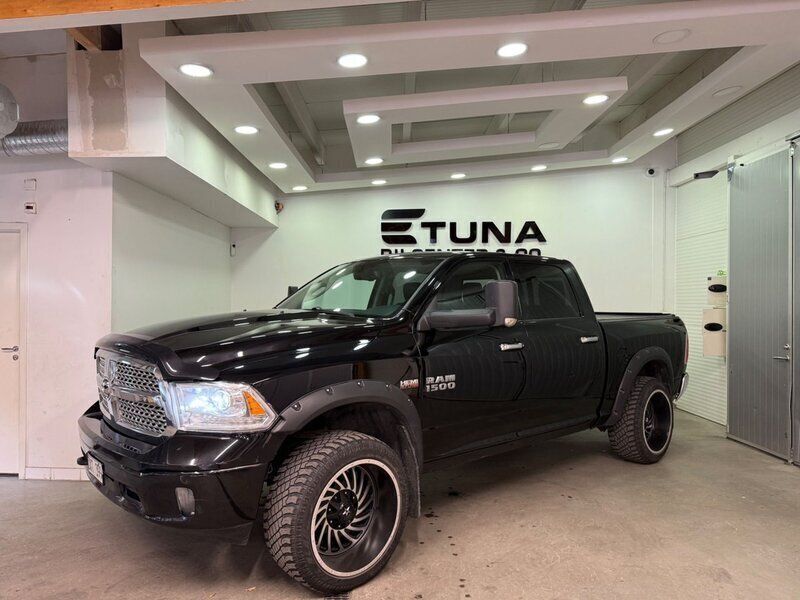 Svart Begagnad 2013 Dodge Ram Pickup | 219 900 kr (Bra pris) - Bild 1/4