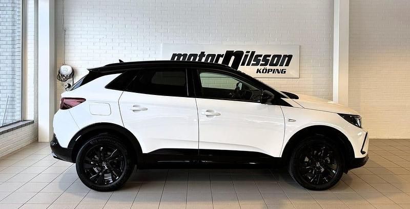 Begagnad Opel Grandland X 131 HK (96 kW) 2023 Vit SUV