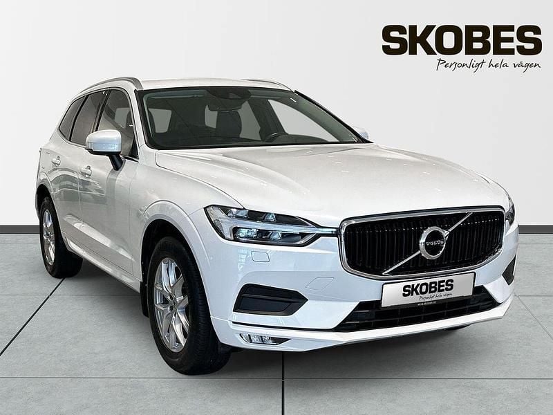 Vit Begagnad 2019 Volvo XC60 Momentum SUV | 339 900 kr (Superpris) - Bild 1/3