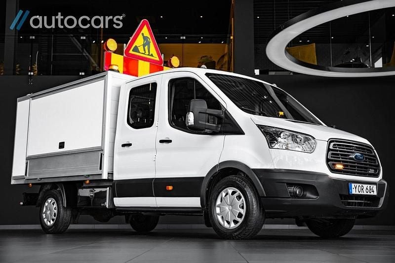 Flerfärgad (vit) Begagnad 2018 Ford Transit SE Van | 498 750 kr - Bild 1/4