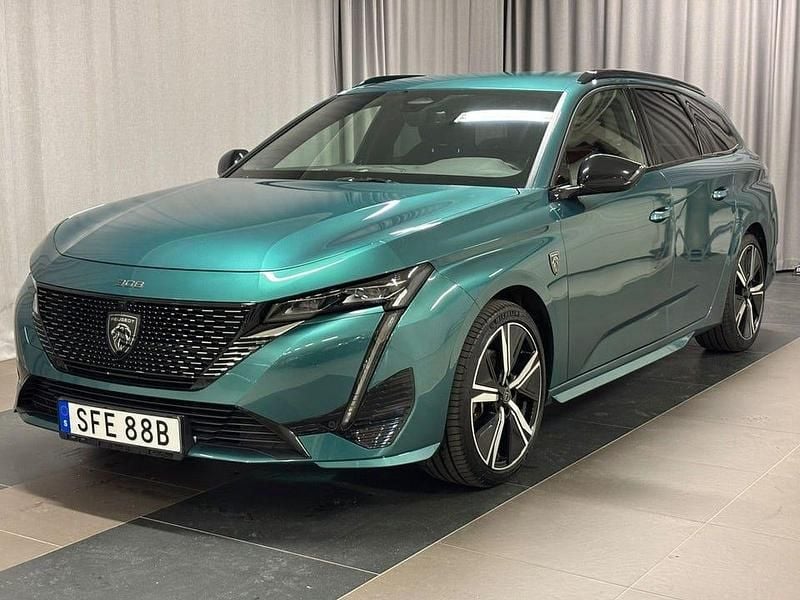 Begagnad Peugeot 308 SW GT 131 HK (96 kW) 2024 Svart Kombi