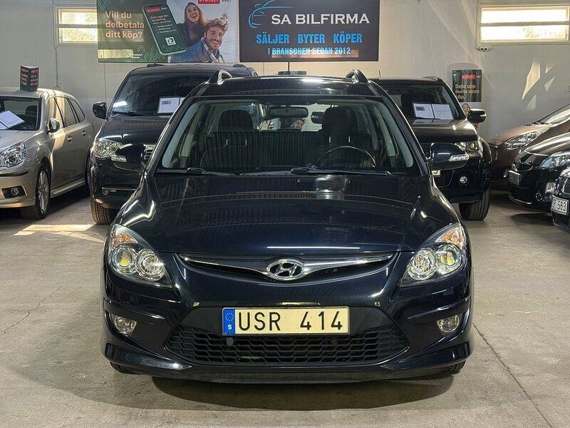 Svart Begagnad 2010 Hyundai i30 Kombi | 84 900 kr (Lite dyr) - Bild 1/4