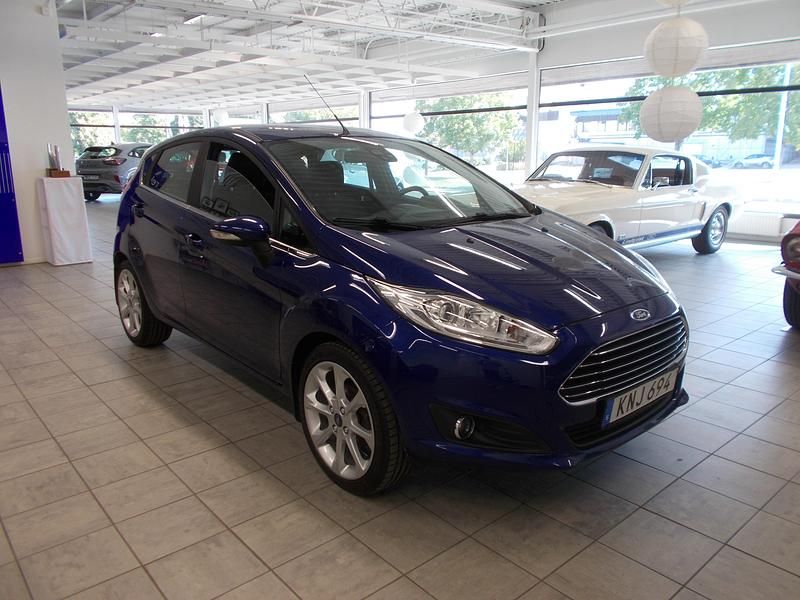 Begagnad Ford Fiesta 2014 Blå