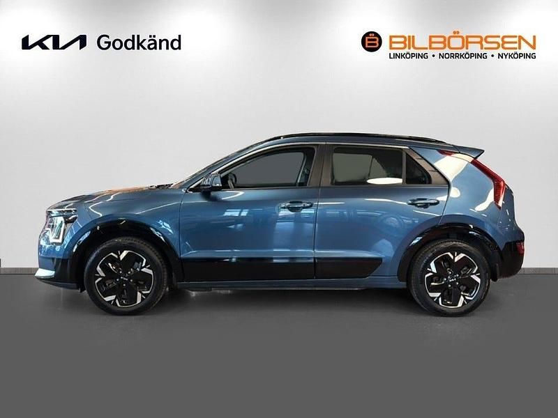 Begagnad Kia e-Niro 150 kW (204 HK) 2022 Blå SUV
