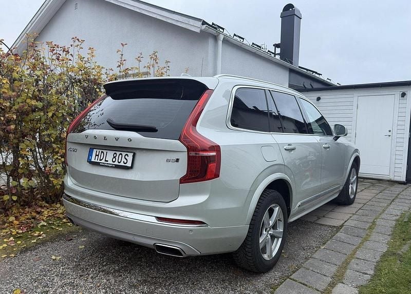 Vit Begagnad 2021 Volvo XC90 Inscription SUV | 569 000 kr (Bra pris) - Bild 1/4