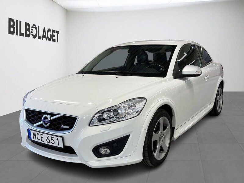 Vit Begagnad 2011 Volvo C30 R-Design Halvkombi | 79 800 kr (Lite dyr) - Bild 1/4