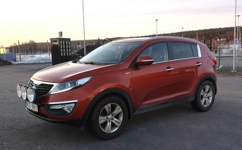Röd Begagnad 2013 Kia Sportage EX SUV | 100 000 kr (Marknadspris) - Bild 1/4