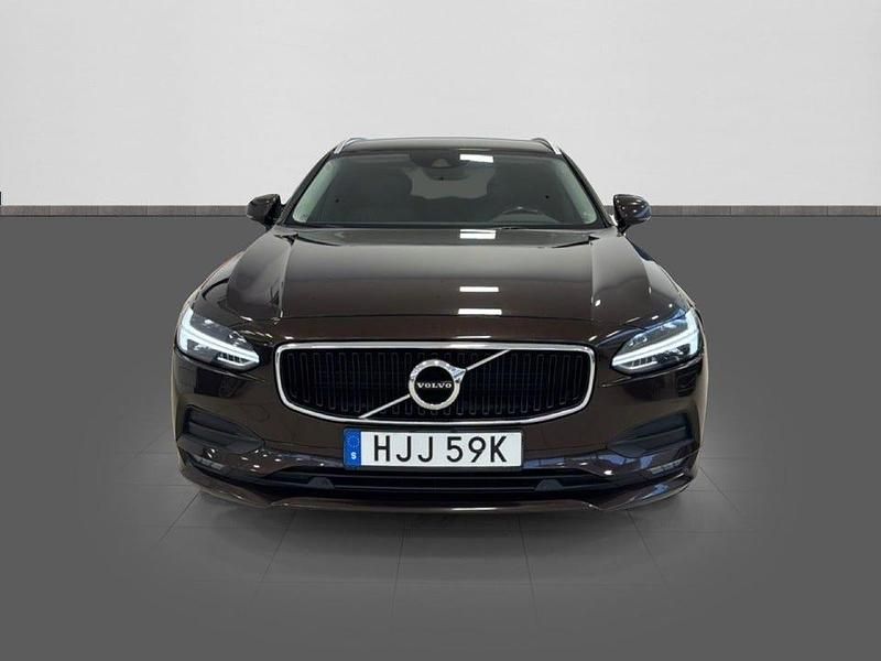 Begagnad Volvo V90 190 HK (139 kW) 2019 Mörkbrun Kombi
