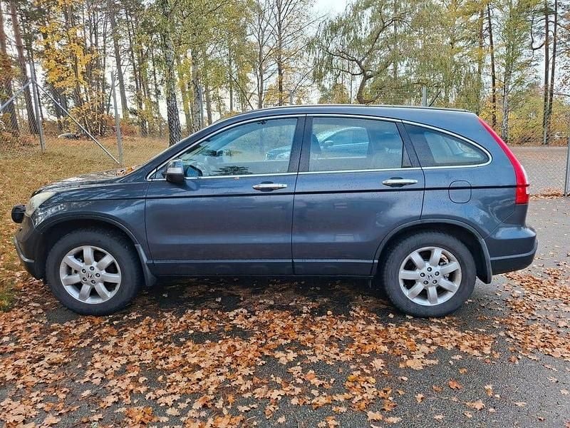 Mörkgrå Begagnad 2007 Honda CR-V SUV | 54 900 kr (Bra pris) - Bild 1/4