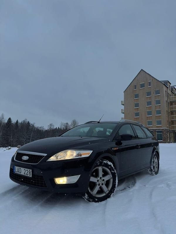 Begagnad 2011 Ford Mondeo Kombi | 33 000 kr (Marknadspris) - Bild 1/4