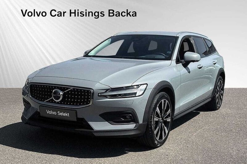 Begagnad 2024 Volvo V60 CC Kombi | 459 900 kr (Marknadspris) - Bild 1/2