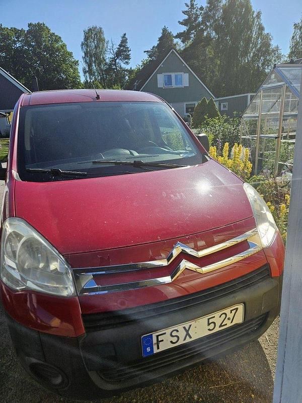 Begagnad 2012 Citroën Berlingo Minibuss | 38 000 kr (Bra pris) - Bild 1/4