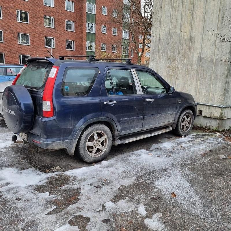 Blå Begagnad 2006 Honda CR-V SUV | 20 000 kr (Superpris) - Bild 1/1