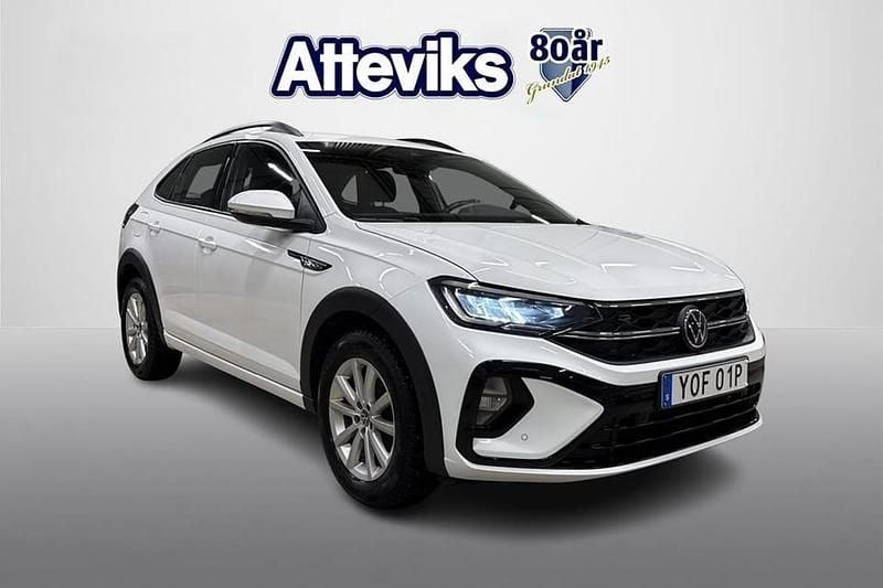 Vit Begagnad 2022 VW Taigo R-line SUV | 229 900 kr (Marknadspris) - Bild 1/4