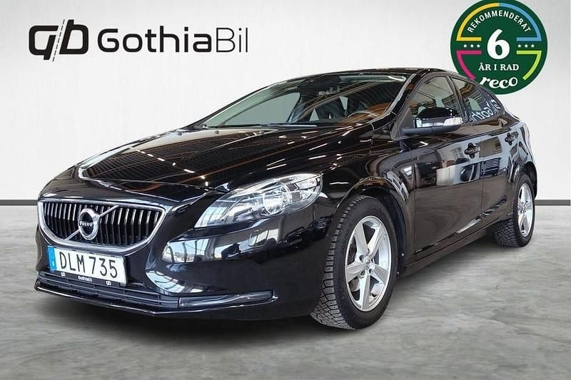 Begagnad Volvo V40 Kinetic 120 HK (88 kW) 2016 Svart Halvkombi