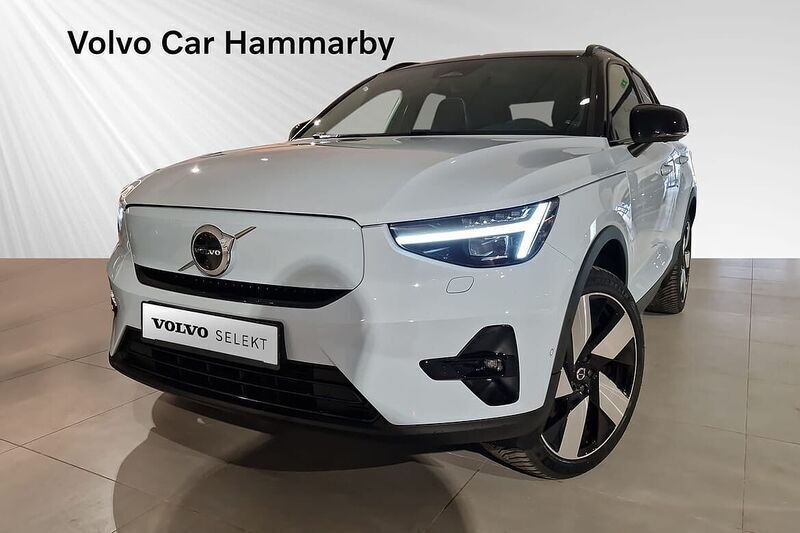 Ljusblå (blå) Begagnad 2024 Volvo XC40 Ultimate SUV | 494 000 kr (Marknadspris) - Bild 1/2