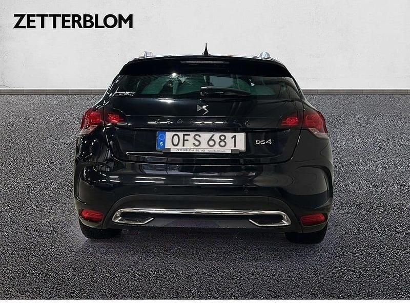 Begagnad DS Automobiles DS4 120 HK (88 kW) 2016 Svart Halvkombi