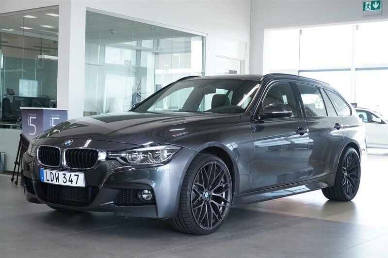 Okänd Begagnad 2018 BMW 320 M Sport Kombi | 275 900 kr (Lite dyr) - Bild 1/4