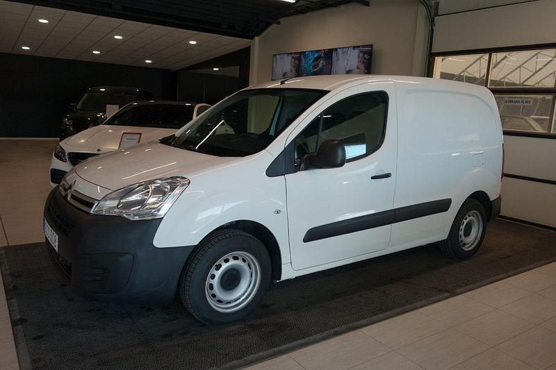 Vit Begagnad 2017 Citroën Berlingo Minibuss | 89 900 kr (Marknadspris) - Bild 1/4