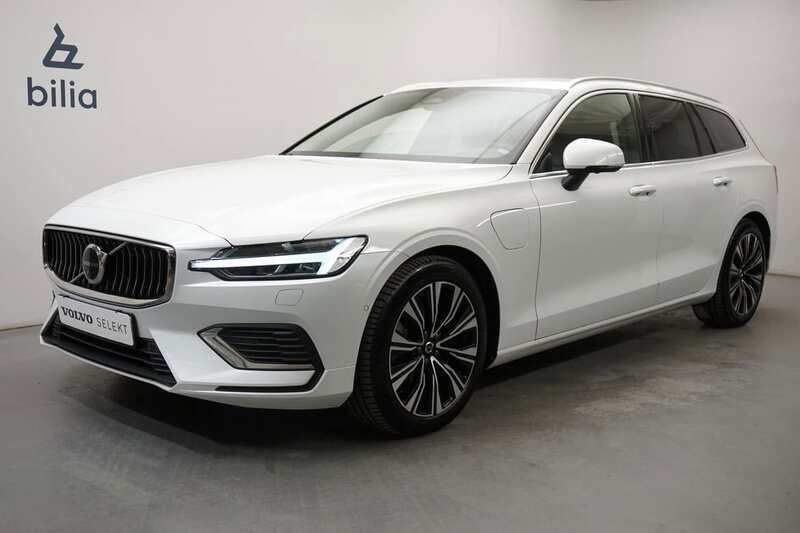 Vit Begagnad 2024 Volvo V60 Core Kombi | 469 900 kr (Lite dyr) - Bild 1/3