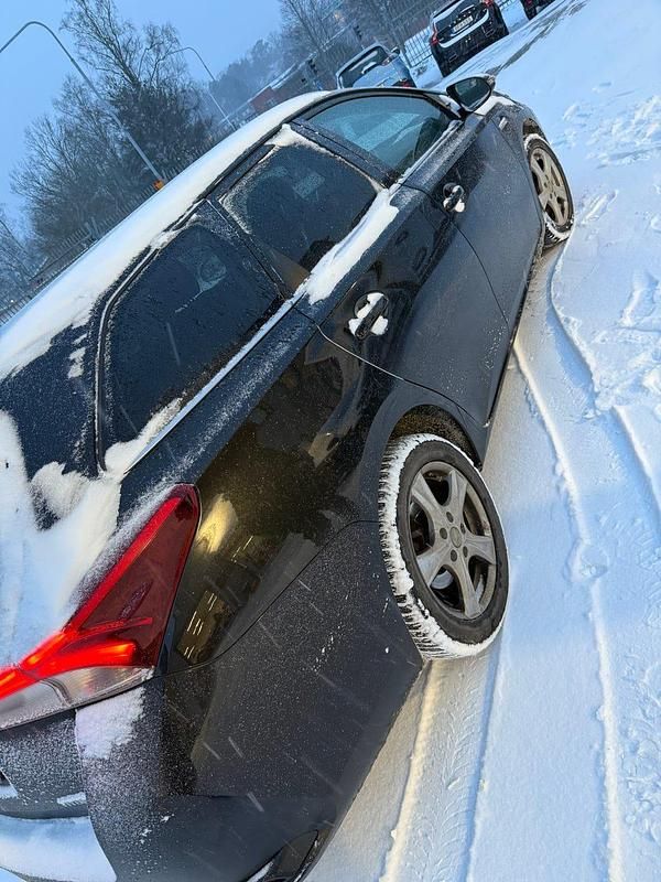 Begagnad Toyota Auris Touring Sports 136 HK (100 kW) 2017 Kombi