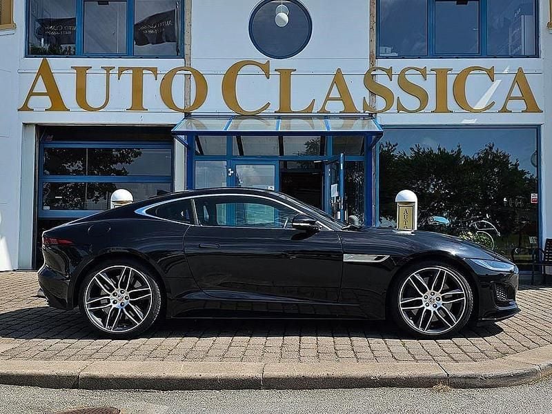 Santorini black Begagnad 2020 Jaguar F-Type R-Dynamic Sportkupé | 769 000 kr (Lite dyr) - Bild 1/4
