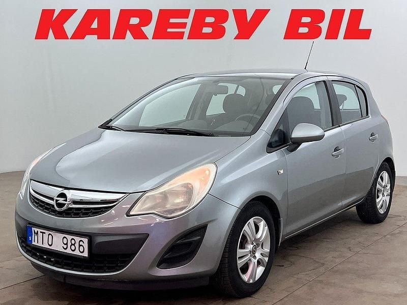 Grå Begagnad 2012 Opel Corsa Enjoy Halvkombi | 44 800 kr (Marknadspris) - Bild 1/3