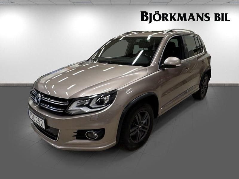 Ljusbrun Begagnad 2016 VW Tiguan SUV | 169 000 kr (Superpris) - Bild 1/4