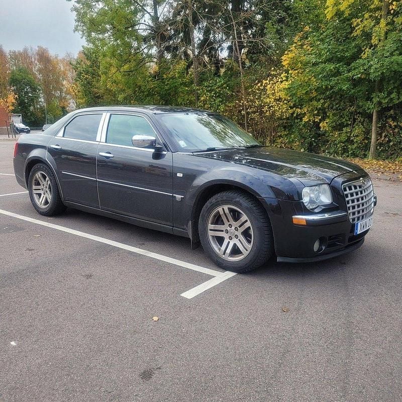 Svart Begagnad 2006 Chrysler 300C Sedan | 35 000 kr (Superpris) - Bild 1/4