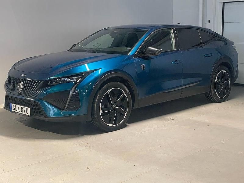 Blå Begagnad 2022 Peugeot 408 Halvkombi | 329 900 kr - Bild 1/4