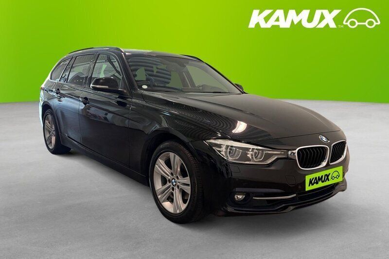 Svart Begagnad 2019 BMW 320 Sport Line Kombi | 259 800 kr (Superpris) - Bild 1/4