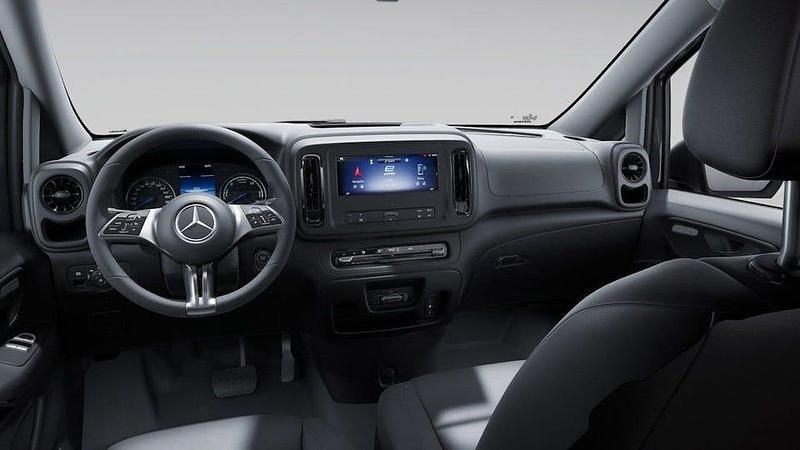 Begagnad Mercedes e-Vito 85 kW (116 HK) 2024 Grå Minibuss