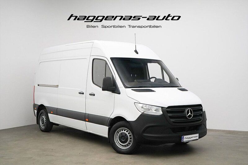 Vit Begagnad 2023 Mercedes Sprinter Van | 379 000 kr - Bild 1/4