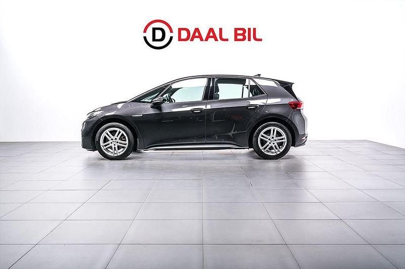 Grå Begagnad 2021 VW ID.3 Pro Performance Halvkombi | 204 700 kr (Bra pris) - Bild 1/4