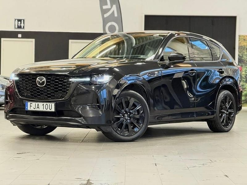 Svart Begagnad 2022 Mazda CX-60 Homura-Line SUV | 319 900 kr (Marknadspris) - Bild 1/4
