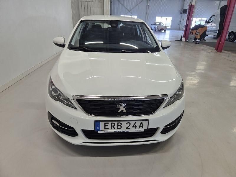 Begagnad Peugeot 308 Active 131 HK (96 kW) 2019 Vit Kombi