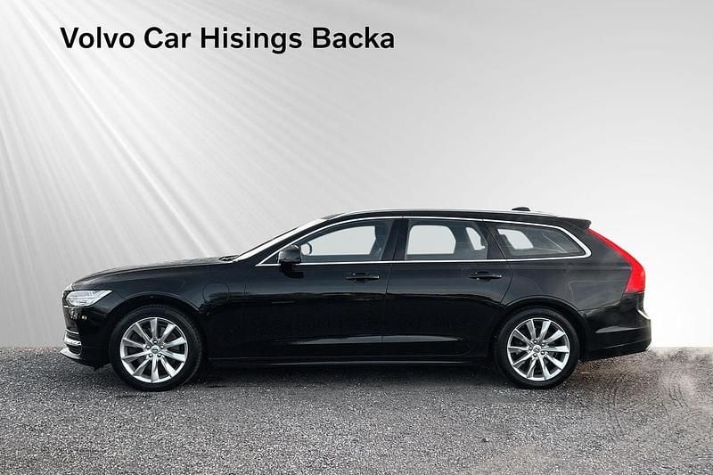Begagnad Volvo V90 Momentum 392 HK (288 kW) 2019 Svart Kombi