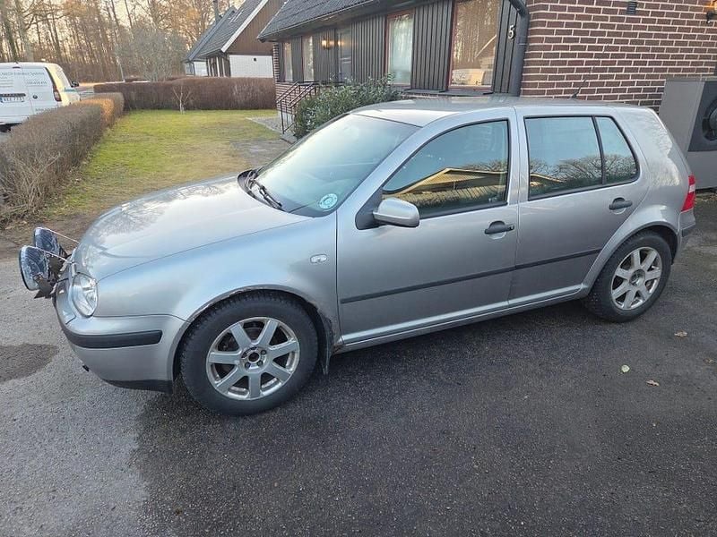 Begagnad VW Golf IV 105 HK (77 kW) 2003