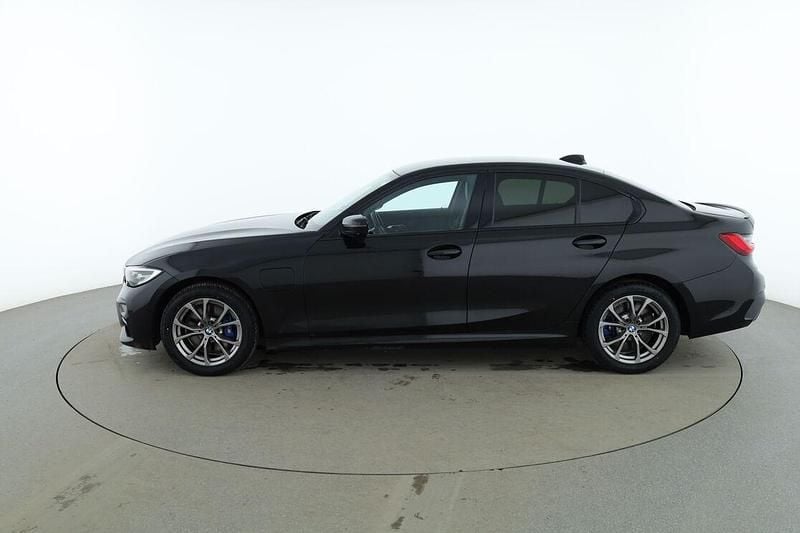 Begagnad BMW 330e M Sport 292 HK (214 kW) 2020 Svart Sedan