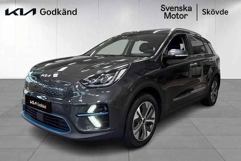 Grå Begagnad 2021 Kia e-Niro Advance SUV | 289 200 kr (Dyr) - Bild 1/4